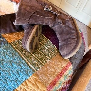 UGG fur lined Brown Suede Boots with Buckle and pockets